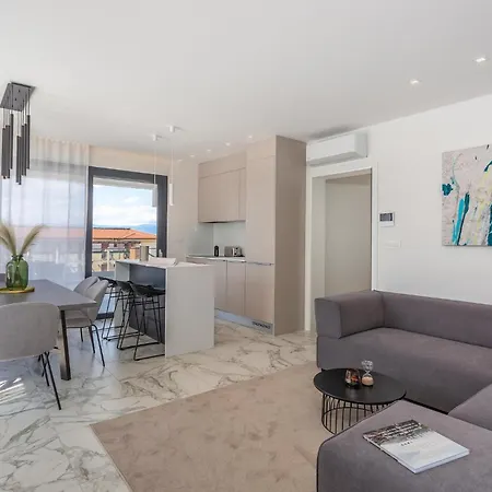 Apartamento Luxurious In